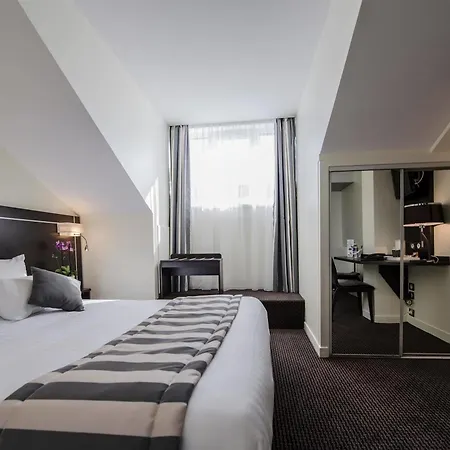 Hotel Kyriad 10 - Gare De L'est Paris