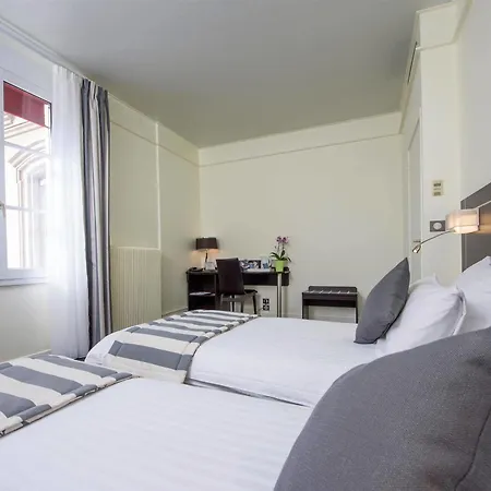 Hotel Kyriad 10 - Gare De L'est
