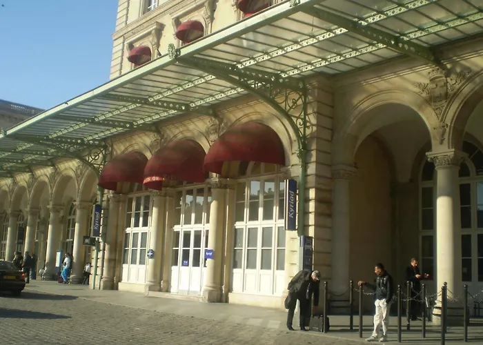 Kyriad 10 - Gare De L'est 3* 파리